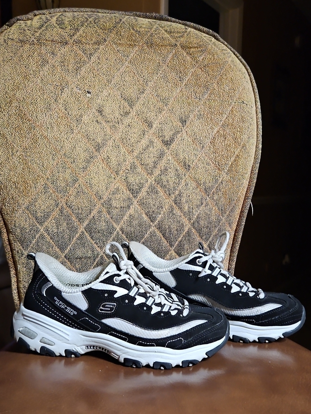 Skechers Slip-Ins D'Lites Fan Girl Hands Free Sneakers Walking Running Shoes
